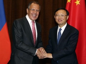 Ngoại trưởng Nga-Trung bàn về các vấn đề quốc tế